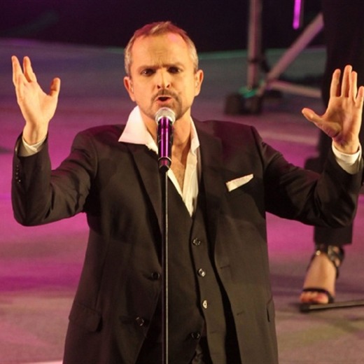 Miguel Bosé pone a latir 10 mil corazones