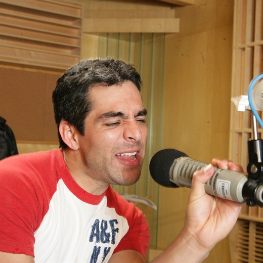 ¡Omar Chaparro debuta en la música!