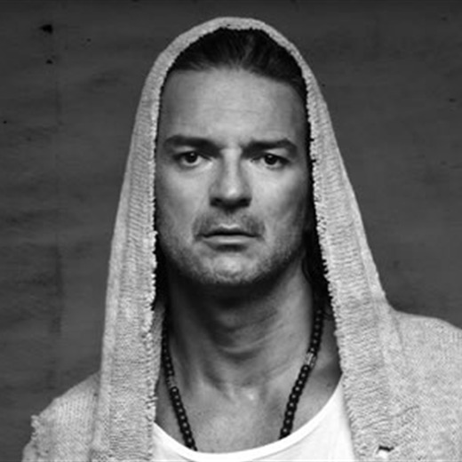 Ricardo Arjona genera controversia