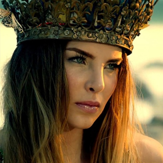 Belinda presente en los Kids Choice Awards México 2012.