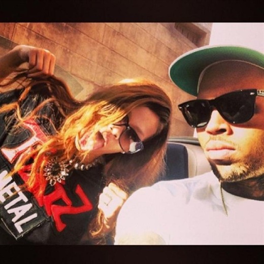 Chris Brown llama zorra a Rihanna en I'm Still