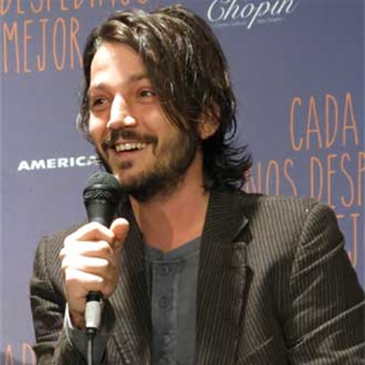 Diego Luna vuelve al teatro con monólogo