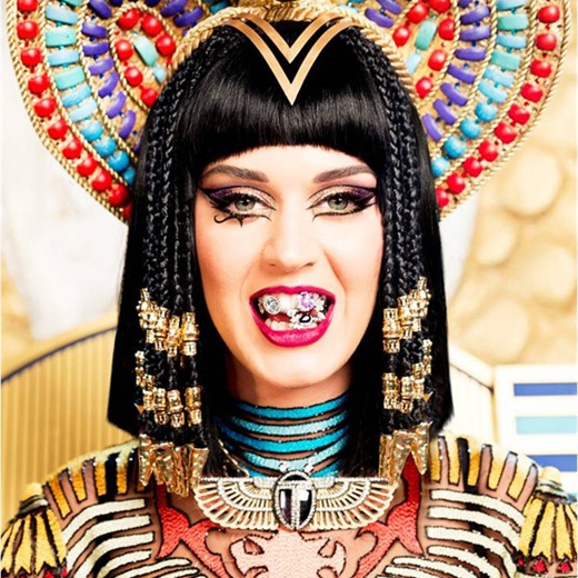 Katy Perry cabrea a los musulmanes con Dark Horse