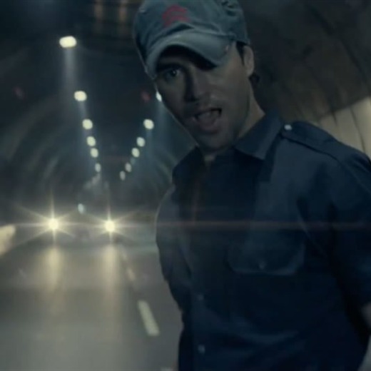 Enrique Iglesias baila con una sexy morena en su nuevo video del tema 'Bailando'