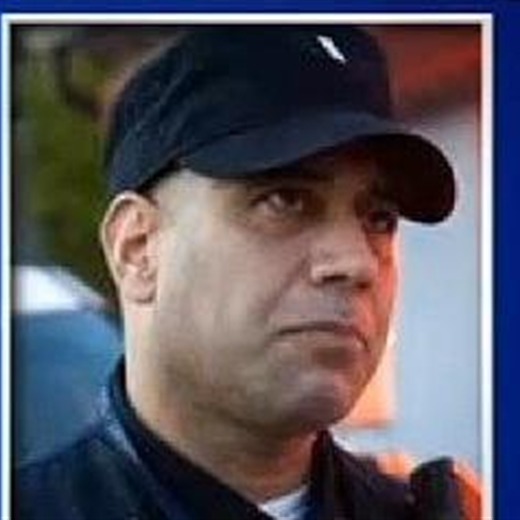 Policía es descubierto