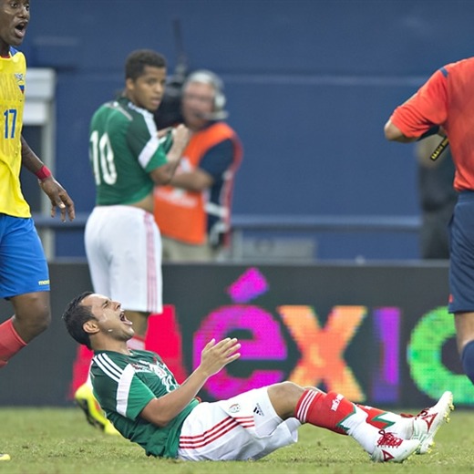 Aquino es la primera opción para sustituir a Luis Montes, quien queda fuera del Mundial