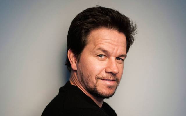 Mark Wahlberg estrena mansión Mark Wahlberg estrena mansión
