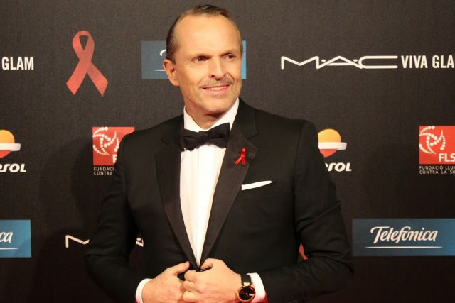 Miguel Bosé con todo contra el SIDA Miguel Bosé con todo contra el SIDA