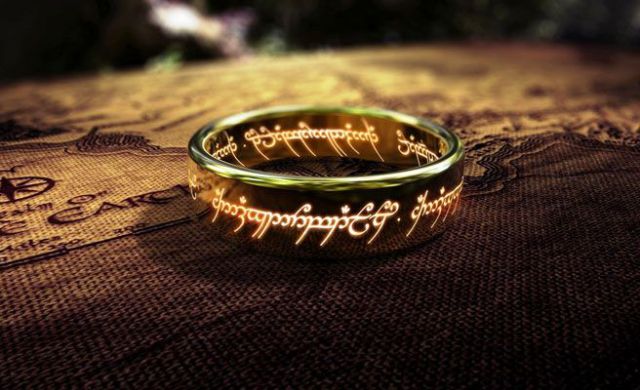 Amenaza con el anillo de Sauron Amenaza con el anillo de Sauron