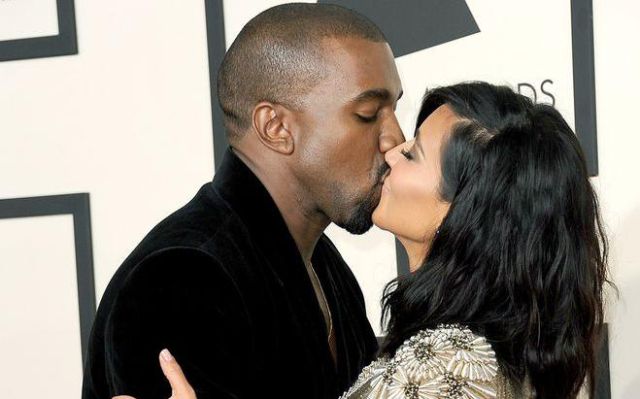 ¡Kim Kardashian tiene sexo 500 veces al día! ¡Kim Kardashian tiene sexo 500 veces al día!