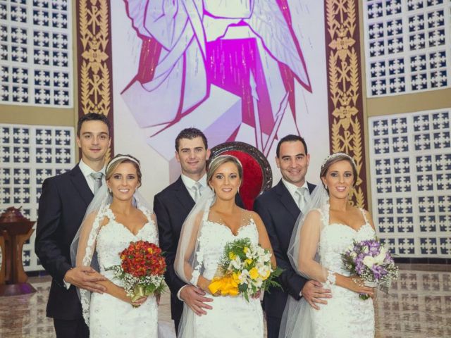 ¡Boda triple! ¡Boda triple!