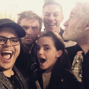 Comparten la primera selfie del elenco de Comparten la primera selfie del elenco de