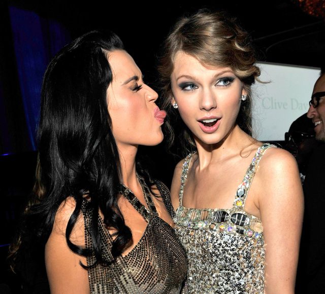 Katy Perry critica el nuevo videoclip de Taylor Swift Katy Perry critica el nuevo videoclip de Taylor Swift