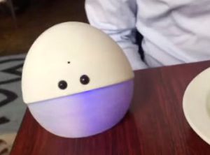 Crean robot con sentimientos, ¡se alegra cuando lo miran! Crean robot con sentimientos, ¡se alegra cuando lo miran!