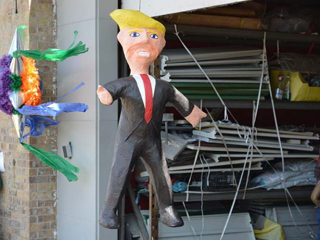 ¡Migrantes en Dallas dan 'paliza' a Trump! ¡Migrantes en Dallas dan 'paliza' a Trump!