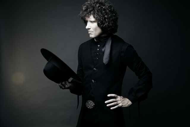 Los 40 Principales… te llevan a ser testigo… del MTV Unplugged de Enrique Bunbury Los 40 Principales… te llevan a ser testigo… del MTV Unplugged de Enrique Bunbury