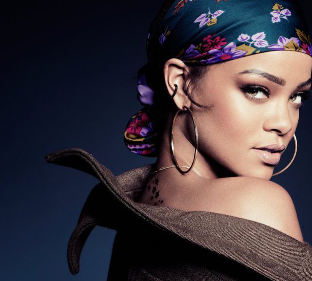 Lewis Hamilton gasta mucho para conquistar a Rihanna Lewis Hamilton gasta mucho para conquistar a Rihanna