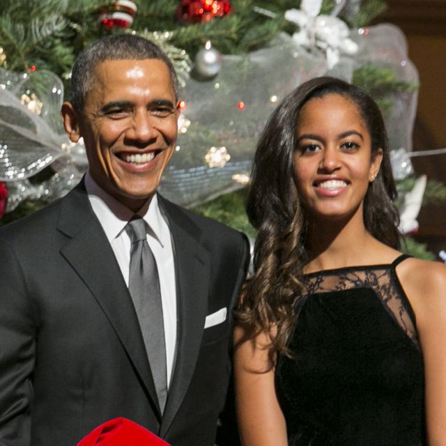 Hija de Obama juega 'beer pong' Hija de Obama juega 'beer pong'