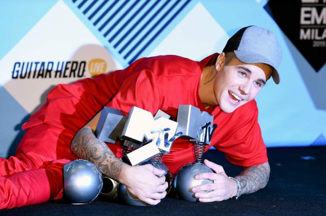 Justin Bieber triunfa en los MTV EMA 2015 Justin Bieber triunfa en los MTV EMA 2015
