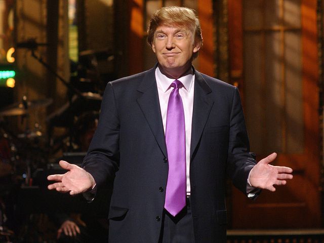Donald Trump se burla de sí mismo Donald Trump se burla de sí mismo
