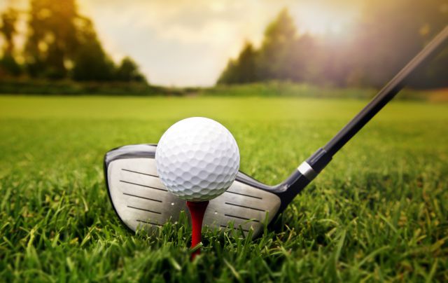 Hombre millonario gracias al golf Hombre millonario gracias al golf