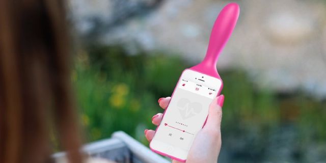 Un teléfono convertido en vibrador Un teléfono convertido en vibrador