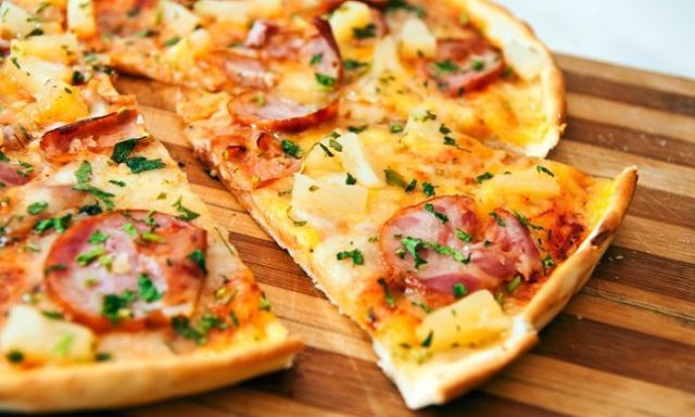 Enseñan a cortar la pizza de forma perfecta Enseñan a cortar la pizza de forma perfecta