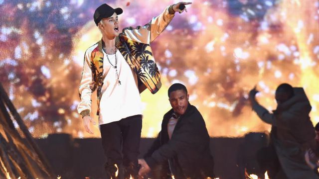 Literal, Justin Bieber prendió el escenario de los BRITs Literal, Justin Bieber prendió el escenario de los BRITs