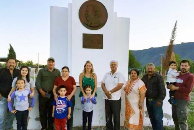 Levantan monumento a… ¡Humberto Moreira! Levantan monumento a… ¡Humberto Moreira!