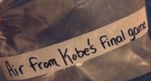Subasta del aire de la despedida de Kobe… alcanzó los ¡15 mil dólares! Subasta del aire de la despedida de Kobe… alcanzó los ¡15 mil dólares!