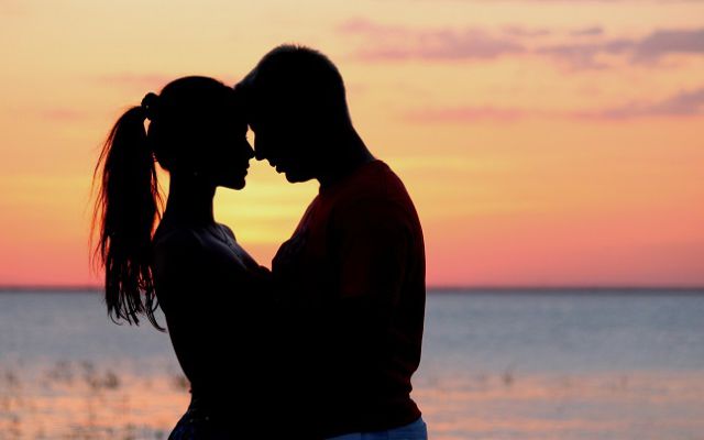 El rasgo que las mujeres encuentran más atractivo en un hombre no es la sonrisa El rasgo que las mujeres encuentran más atractivo en un hombre no es la sonrisa