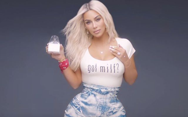 Kim Kardashian revela el secreto para su cintura de avispa