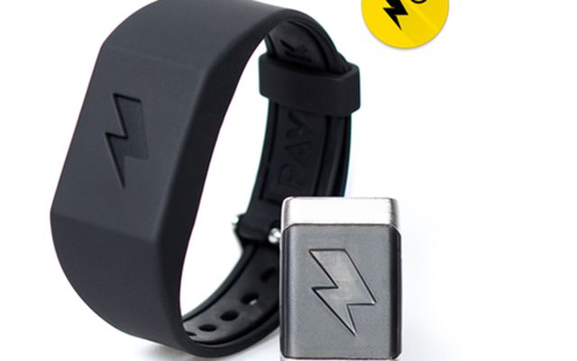 Inventan reloj que te hace pararte en las mañanas a la fuerza