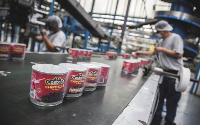 Empresa de chiles ofrece disculpas por la foto