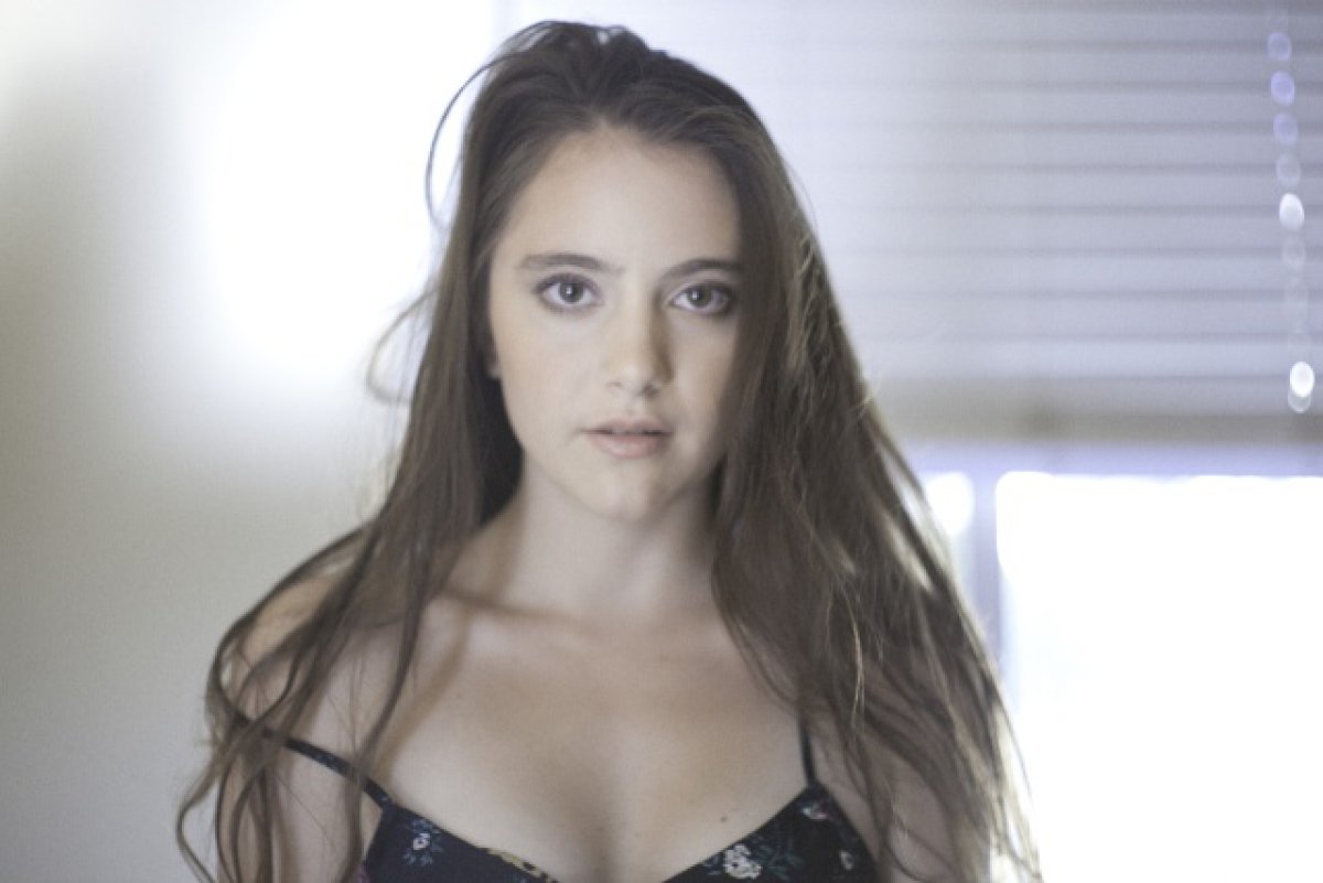 braless Paparazzi Alexa Nikolas naked photo 2017 bra Paparazzi Alexa Nikolas naked photo 2017