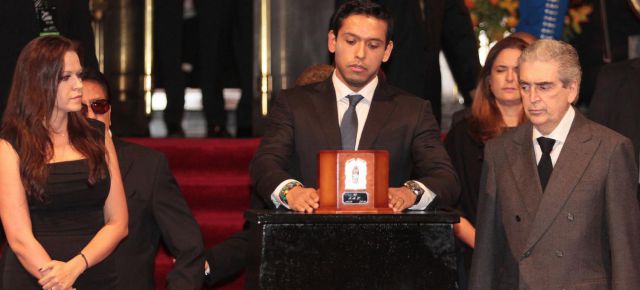 ¿La urna de Juan Gabriel no contenía sus cenizas?