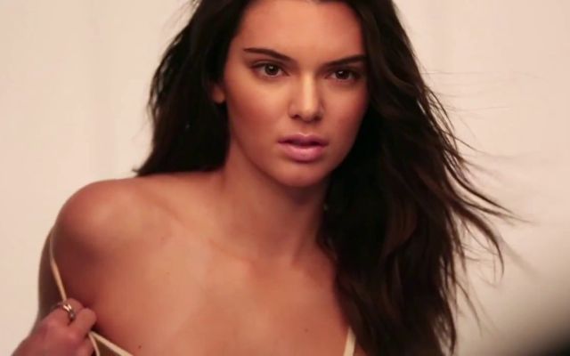 Kendall Jenner enfurece a bailarinas por un video
