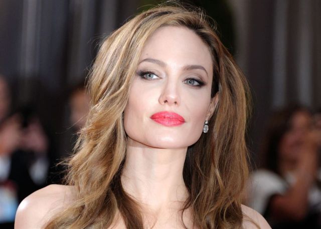 Descubre con quién sale Angelina Jolie