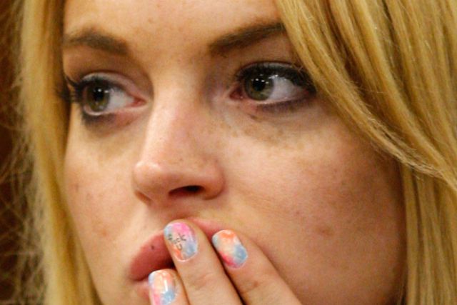 Lindsay Lohan perdió la mitad de su dedo