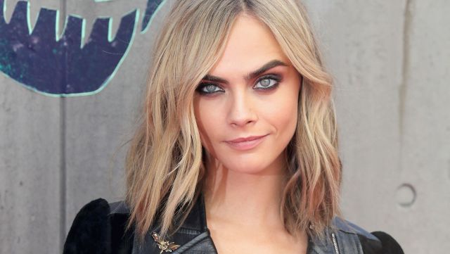 Cara Delevingne se hace un polémico y raro tatuaje