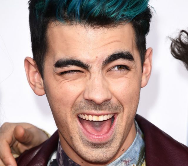 Joe Jonas reveló con qué famosa perdió la