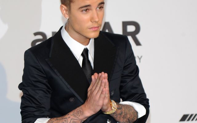 Justin Bieber explica por qué actuó grosero con sus fans