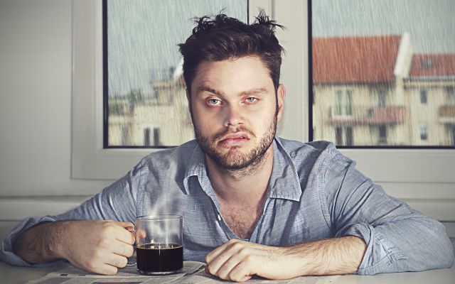 Sabes que ya no eres tan joven cuando la resaca te pega más a los 20 que a los 30