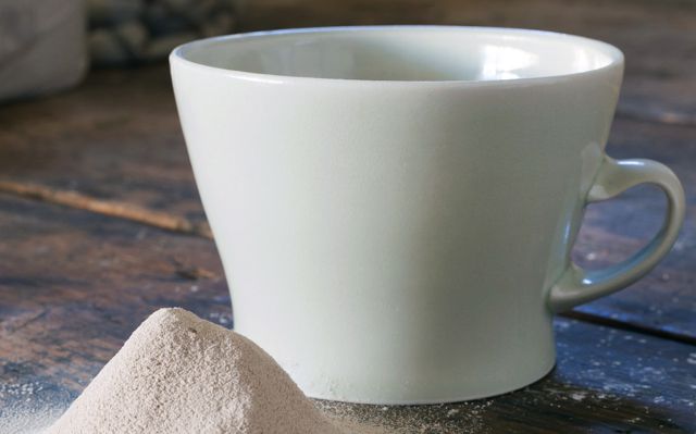 ¿Una taza hecha de muertos?
