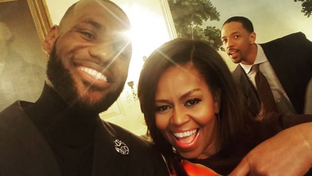 El épico #MannequinChallenge de Michelle Obama
