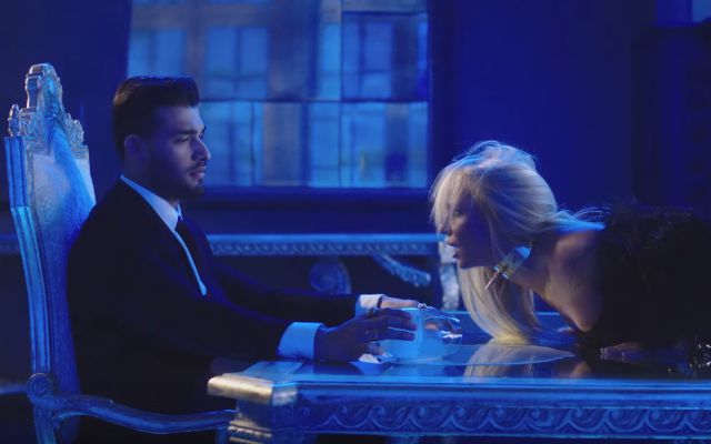 Britney Spears y Tinashe protagonizan sensual video