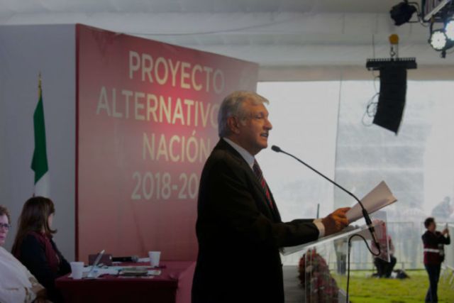 AMLO presenta los lineamientos del proyecto alternativo de nación 2018-2024