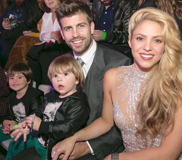 Shakira y su familia en LOS40 Music Awards
