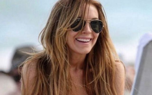 Lindsay lohan desnuda sin bragas photo 72