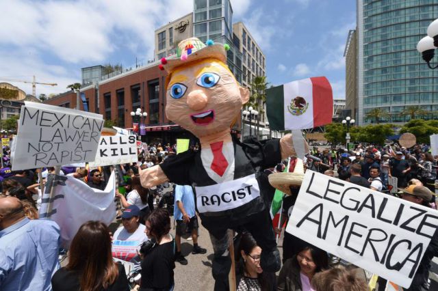 Los apellidos hispanos más comunes en Estados Unidos